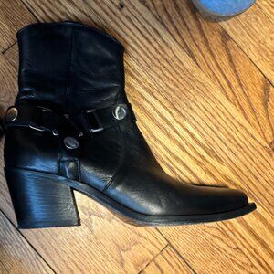 Charles David boots, Size 37.5